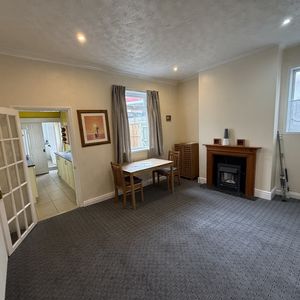 Photo 9- click for photo gallery